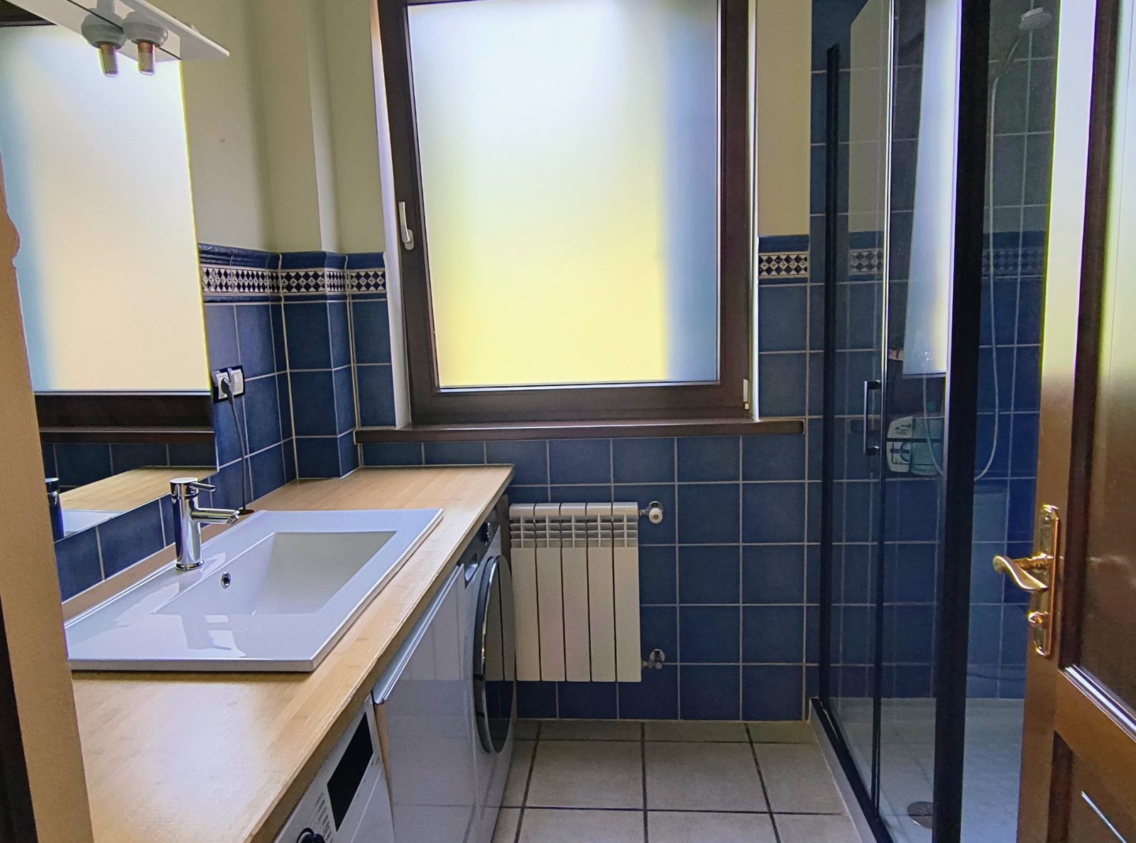 Ground-floor bathroom