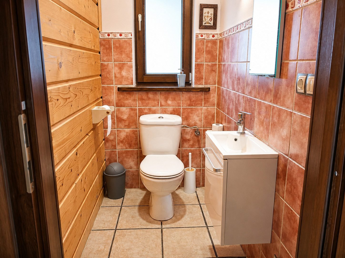 Ground-floor WC